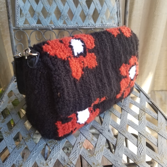 Handmade Floral Purse Handbag Black Red - Picture 4 of 5